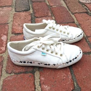 Keds lace up flats 6.5